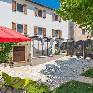  Ferienhaus Ire'